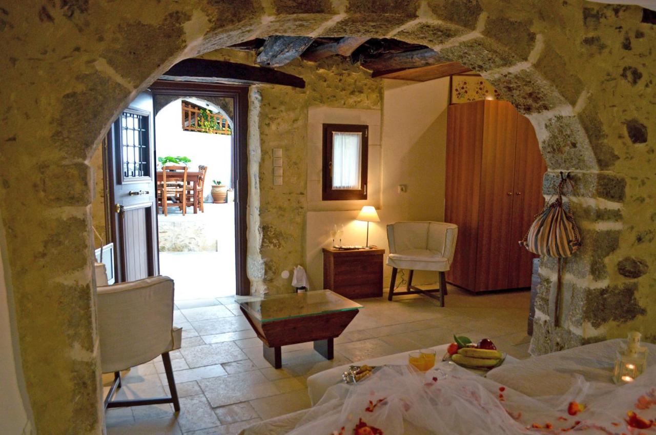 Villa Cosmakis Rodhakinon Exteriör bild