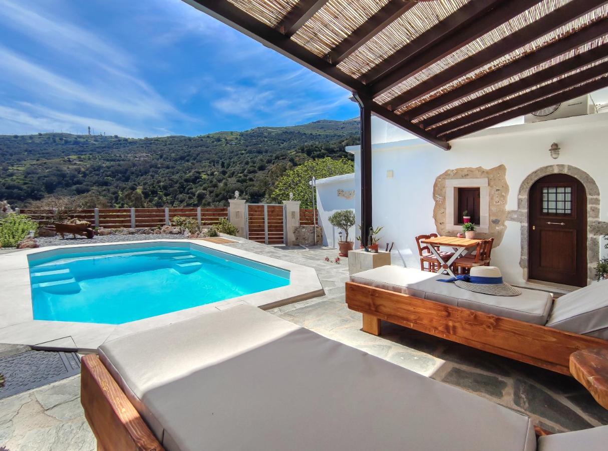 Villa Cosmakis Rodhakinon Exteriör bild