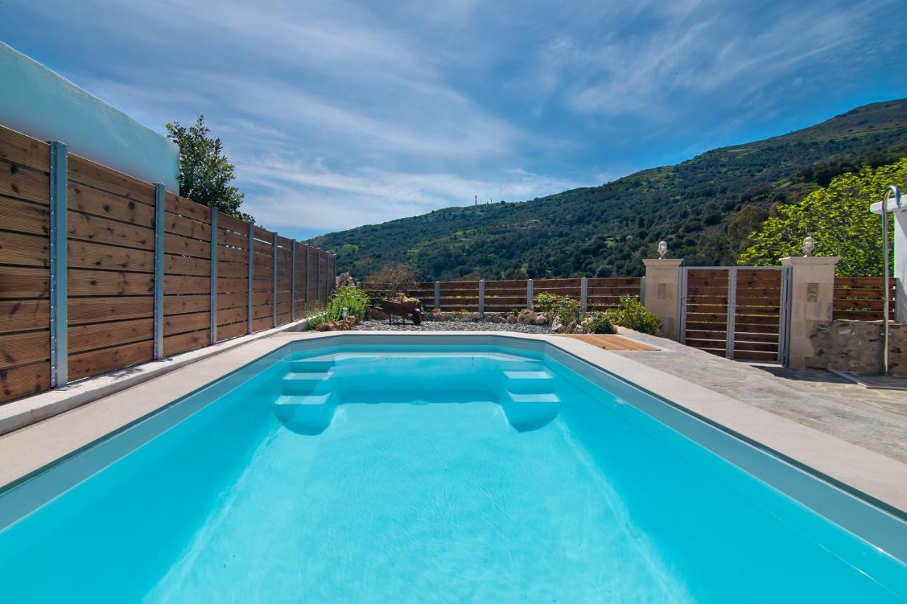 Villa Cosmakis Rodhakinon Exteriör bild